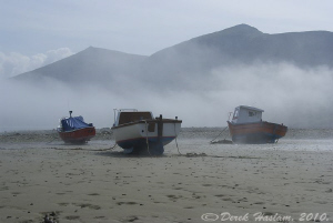 Boats in the early morning mist. Trefor pier. S5pro, 18-2... by Derek Haslam 